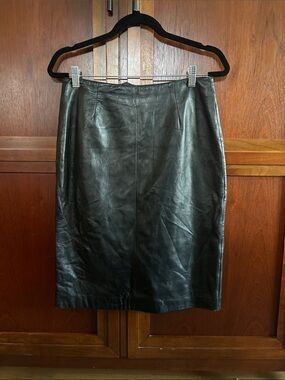 Women’s Black Leather Pencil Skirt
